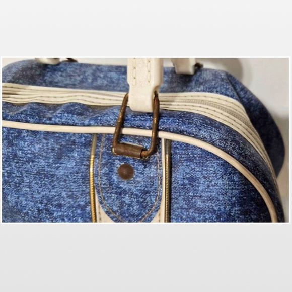 VTG Brunswick Bowling Bag Unisex Blue & White Stripe Handles Metal Rack - Picture 15 of 16